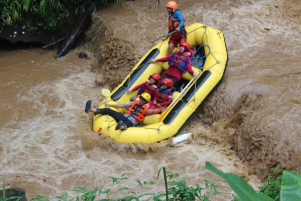 rafting sentul